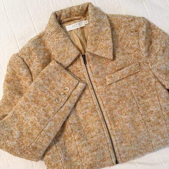 NWT ASTR The Label Lindsay Cropped Jacket YELLOW Sz SMALL $124‎ MSRP - Picture 1 of 11